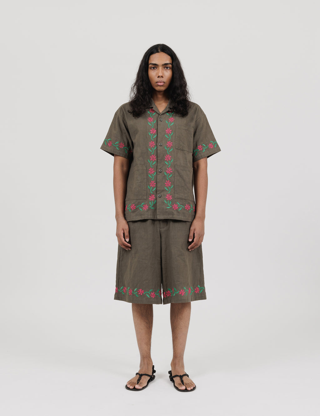 Embroidered Shorts (Olive)